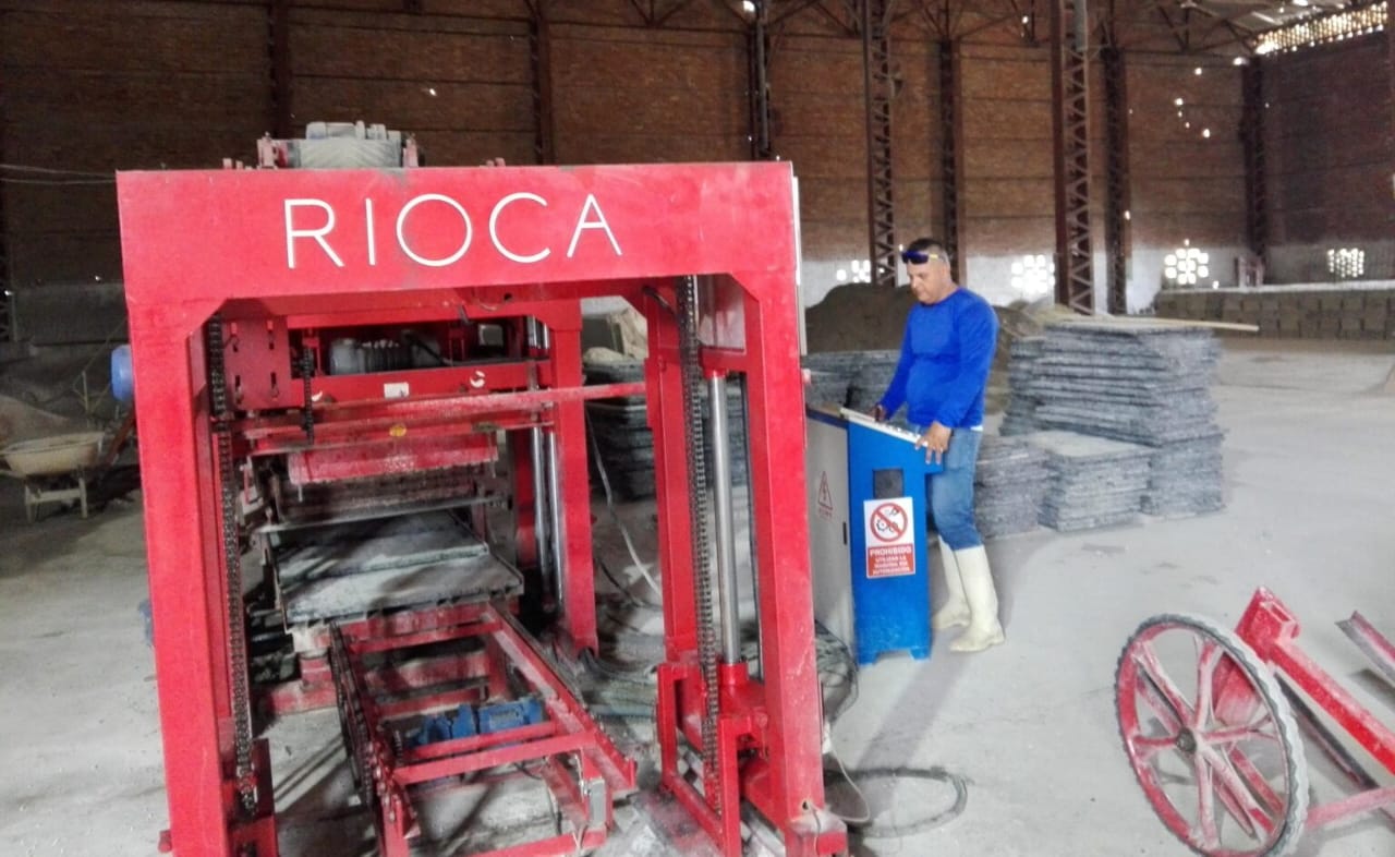 Máquina de producción RIOCA